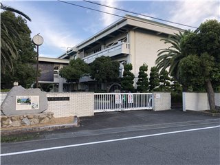 東門